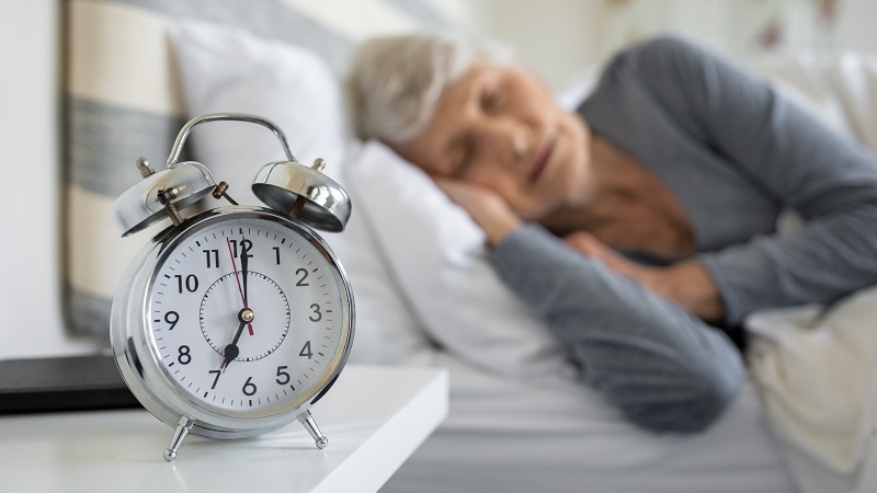 Sondaż: Polacy nie śpią zbyt spokojnie. Blisko 40% ma z tym poważny problemy